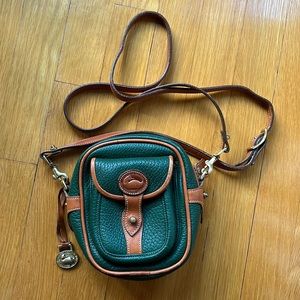 Vintage Dooney and Bourke green crossbody